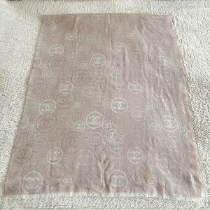 CHANEL Cashmere Stole / Scarf - Ivory